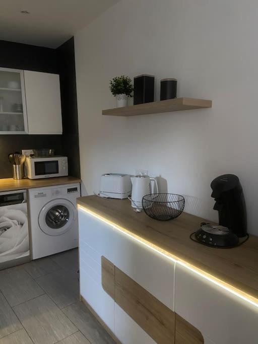 Gite Comme Chez Soi Ducey Les Cheris Exterior photo