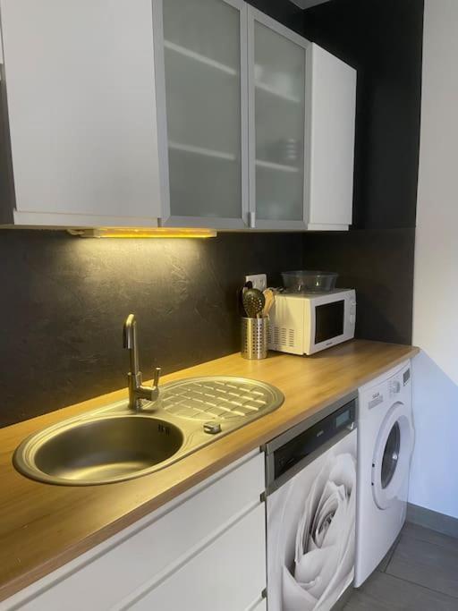 Gite Comme Chez Soi Ducey Les Cheris Exterior photo